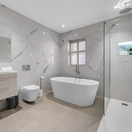 5 Bed Didsbury Garden Free Parking Σπίτι διακοπών Μάντσεστερ
