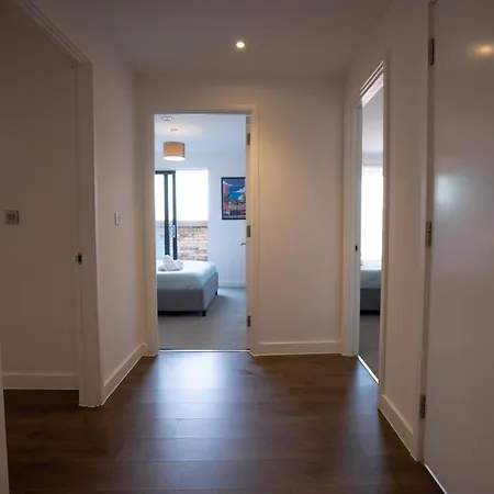 Luxury 2 Bed Penthouse Large Balcony Manchester