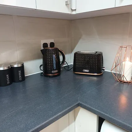 In 6 Minutes Drive To Victoria Station Homestay szállás Manchester