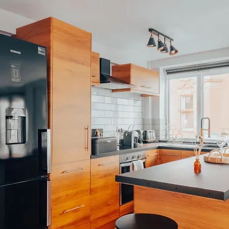 アパート Gem With Stylish 2br Retreat And Free Carpark *