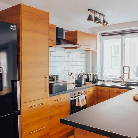 アパート Gem With Stylish 2br Retreat And Free Carpark マンチェスター