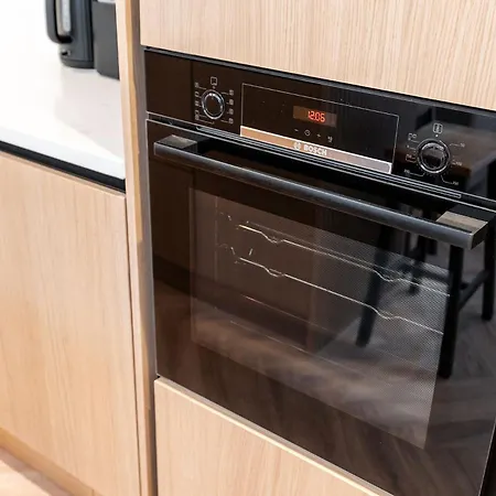 2 Bedroom, 2 Bathroom Apartment, Close To Mcr Centre Apartman