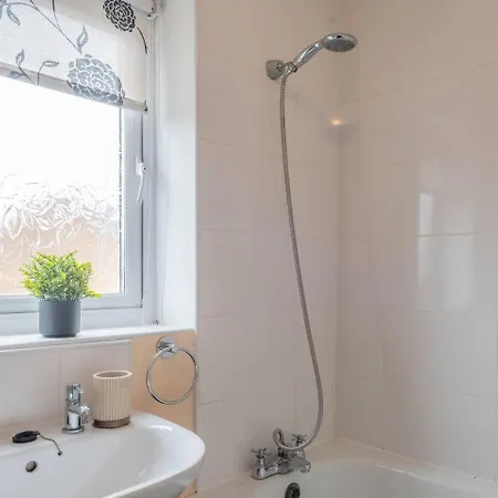 Chic 4bd Abode - Free Parking - Snooker 曼彻斯特