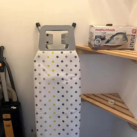 3br-sleeps 6 -walk To Etihad & Ao Arena *