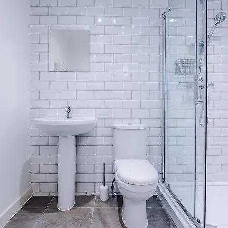 New Trafford Loft - Free Parking Apartment Manchester