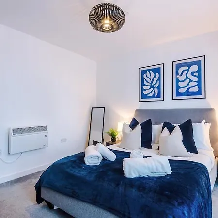 Apartment New Trafford Loft - Free Parking Manchester