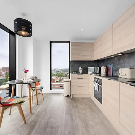 Apartment 2 Bed Old Trafford Flat Skyline Views Manchester