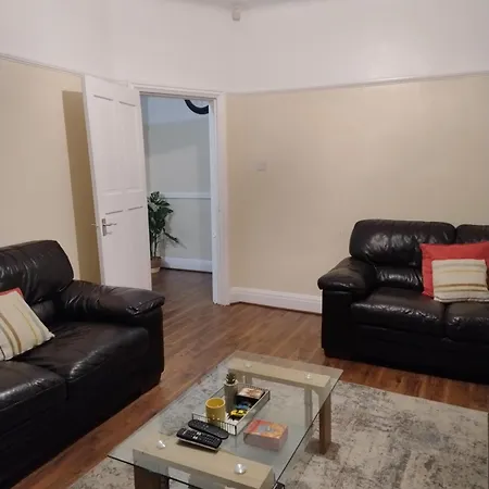 Mancunian Pride בית נופש *