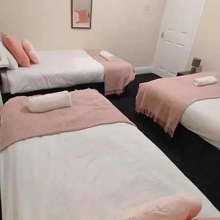 Mancunian Pride בית נופש *