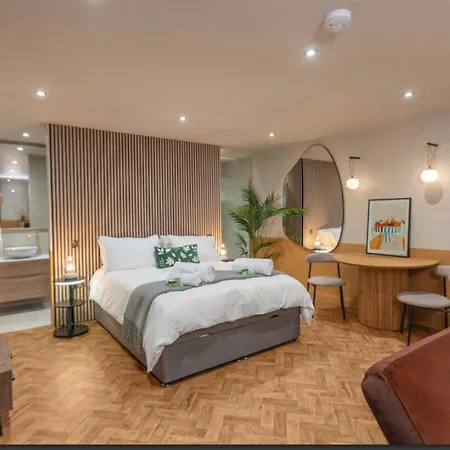 The Heaton Moor Manchester