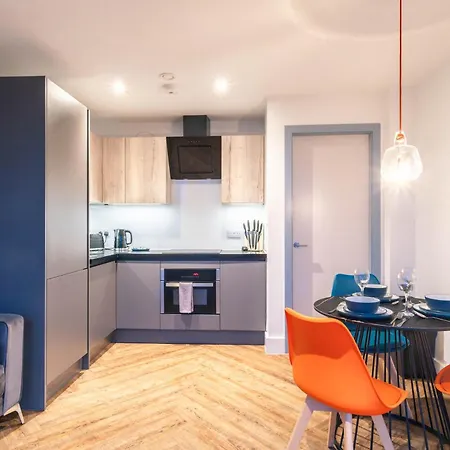 Stunning 2bed Flat In Location W Security 맨체스터