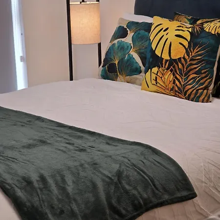 Mega3 Luxury 2-bedroom,2-baths With Free Car Park Daire *