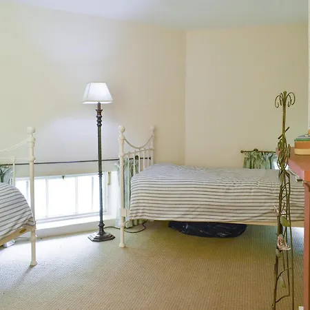 Nyaraló Smithy At Heaton Park