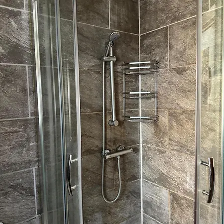 Comfort And Leisure בית אירוח *