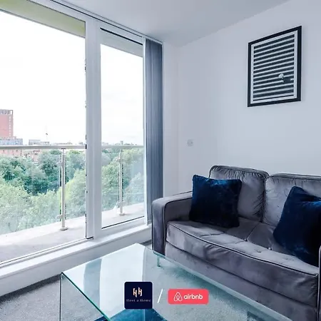 Elegant 1br In Salford, Balcony, Wifi, Kitchen Mánchester