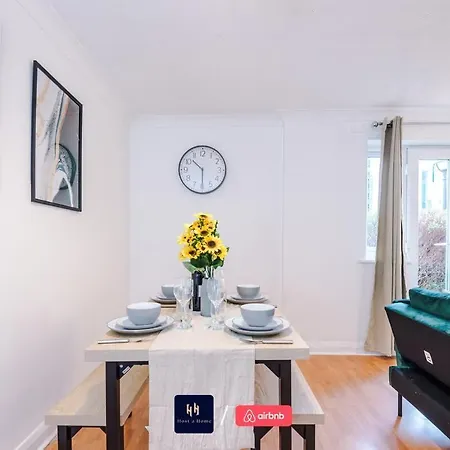 Comfy 1br In Salford, Kitchen, Wifi And Parking Manchester