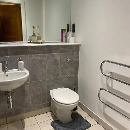 Apartamento Modern Next To Ao Arena - Parking - Local Attractions