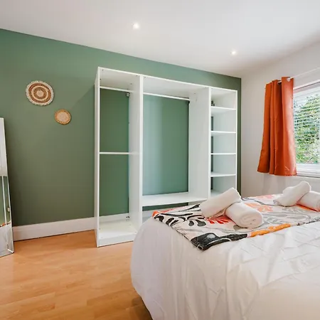 Bright 4br With Garden With Free Parking And Sleeps Up To 9 * Manchester