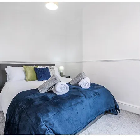 アパート Modern 3bd House - Free Parking - Fast Wifi マンチェスター