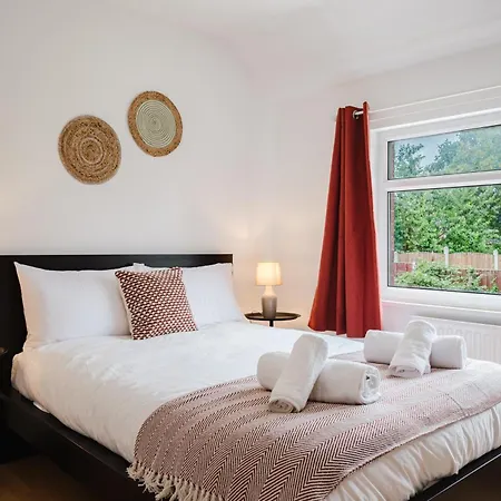 Heaton House - Parkside Charm And Comfort