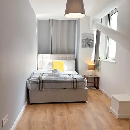 Spacious 2br 2ba Centre Sleeps 5 Manchester