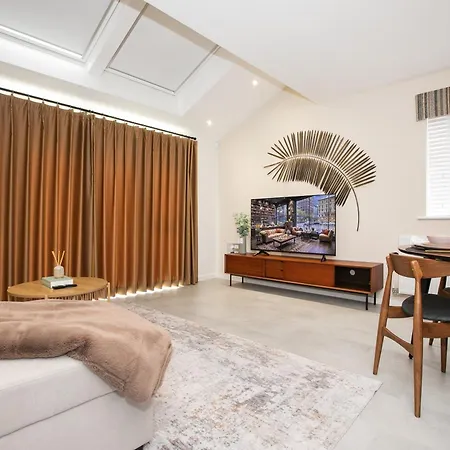 The Scenic Luxury House *