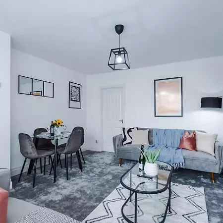 Comfortable & Spacious 3br House Near Coop Live Arena & Etihad Stadium With Free Parking - New Management Since Jan '26 Apartamento Mánchester