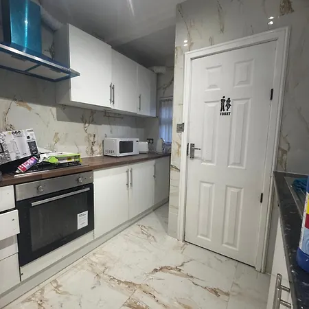 56 Beresford Street * Манчестер