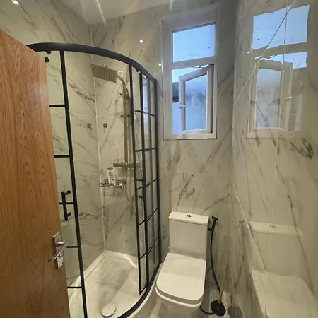 56 Beresford Street * Манчестер
