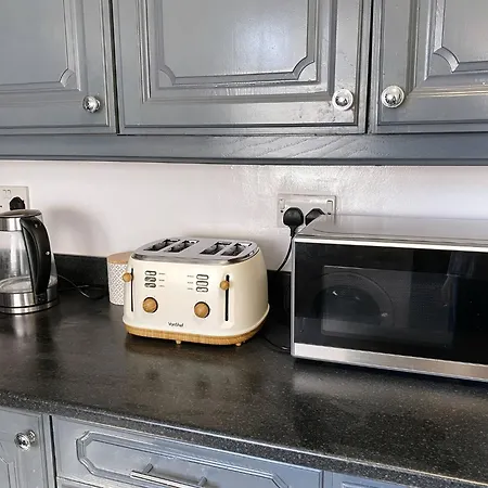 بيت ضيافة Cosy Double Bed To Salford Plab Samson Centre مانشستر