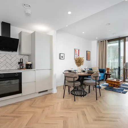 Cottonopolis Apartment Manchester