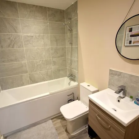 Daire Sandringham Ground Floor Dbl Bed & Parking