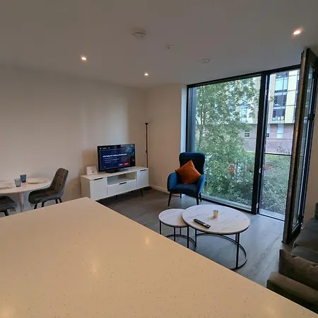 Apartment New 1br Gym Roof Terrace Lounge *