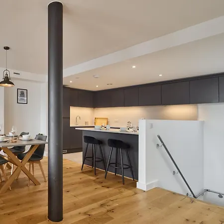 Finlays Yard By Veeve Apartment