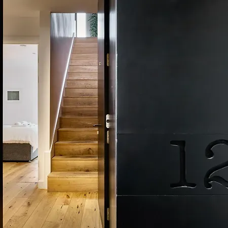 Finlays Yard By Veeve