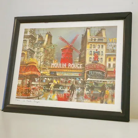 Urban Escape - Walk To Of Salford Pass The Keys *