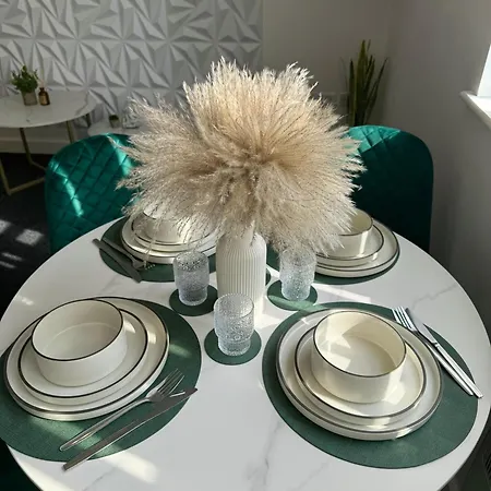 Appartement Luxury And Cosy Near Old Trafford M16 ,free Private Parking,fast Wi-fi,self Check-in Anytime Perfect For Late Arrivals, 5 Minutes To Old Trafford Stadium *