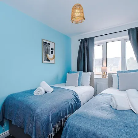 بيت للعطل Modern 3 Bedroom - Driveway Parking For 2 Vehicles, Close To Centre مانشستر