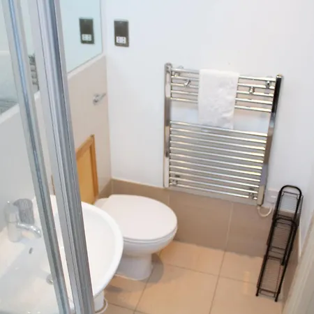 Apartment Modern 2 Bed Center *