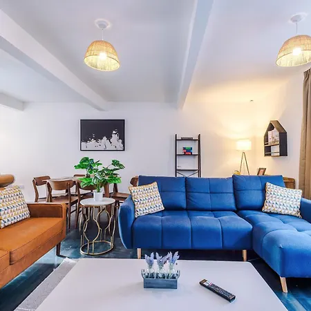 別荘 Stunning 3br Townhouse, Terrace, Games, Free Parking