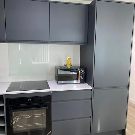 דירה Prime Central-luxury 1br Apartment-free Parking-fast Wi-fi