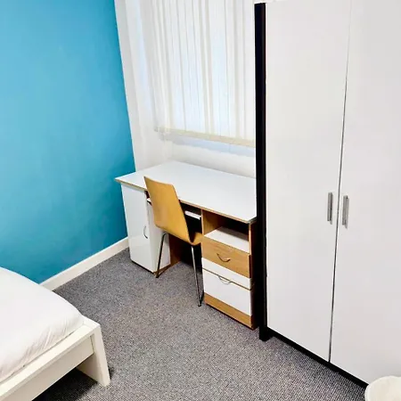 Urban Oasis 2br Centre - Balcony *