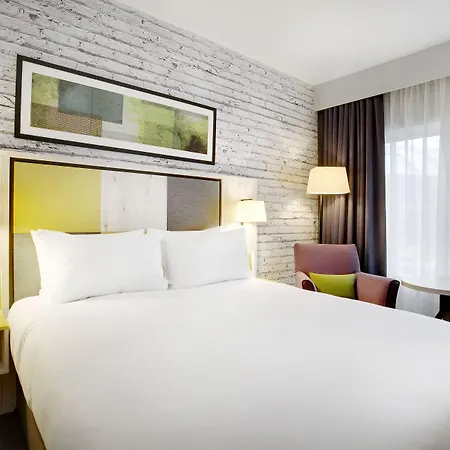 Hotel Leonardo - Formerly Jurys 4*