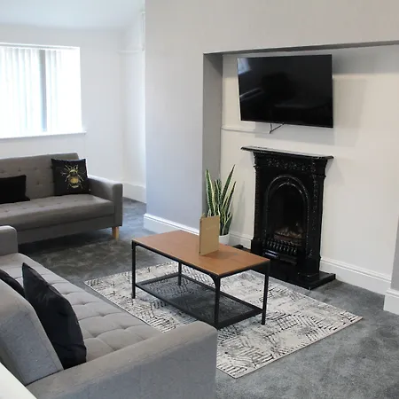 Mitre Centre Hotel 3*