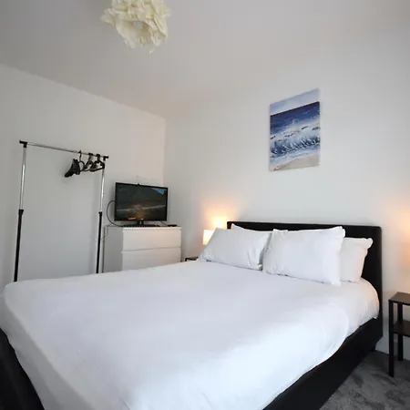 Modern 3br With Garden And Parking Mcr Ferienhaus Manchester