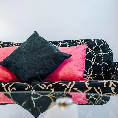 Minutes To The Coop Live Arena & Etihad Stadium - Free Parking With Ev Charger בית נופש מנצ'סטר