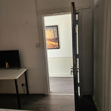 28 Decent Homes * Manchester