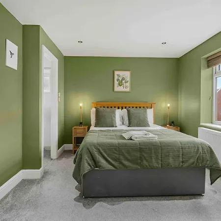 Guestready - Charming Retreat In Trafford 게스트하우스 맨체스터