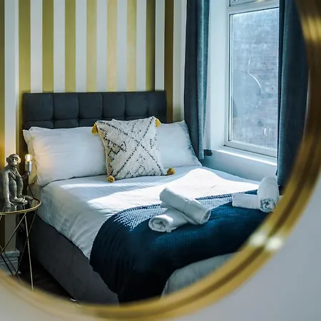 Tatil Evi Spacious 4br With 3 Baths, Manchester