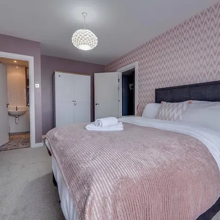 2 Bed Deansgate Centre * Manchester